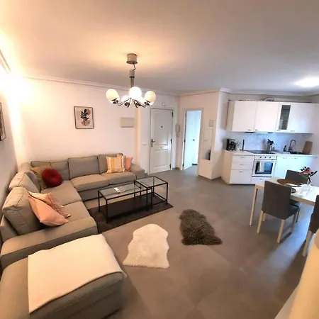 Happy Travel La Maestranza 5a Apartment